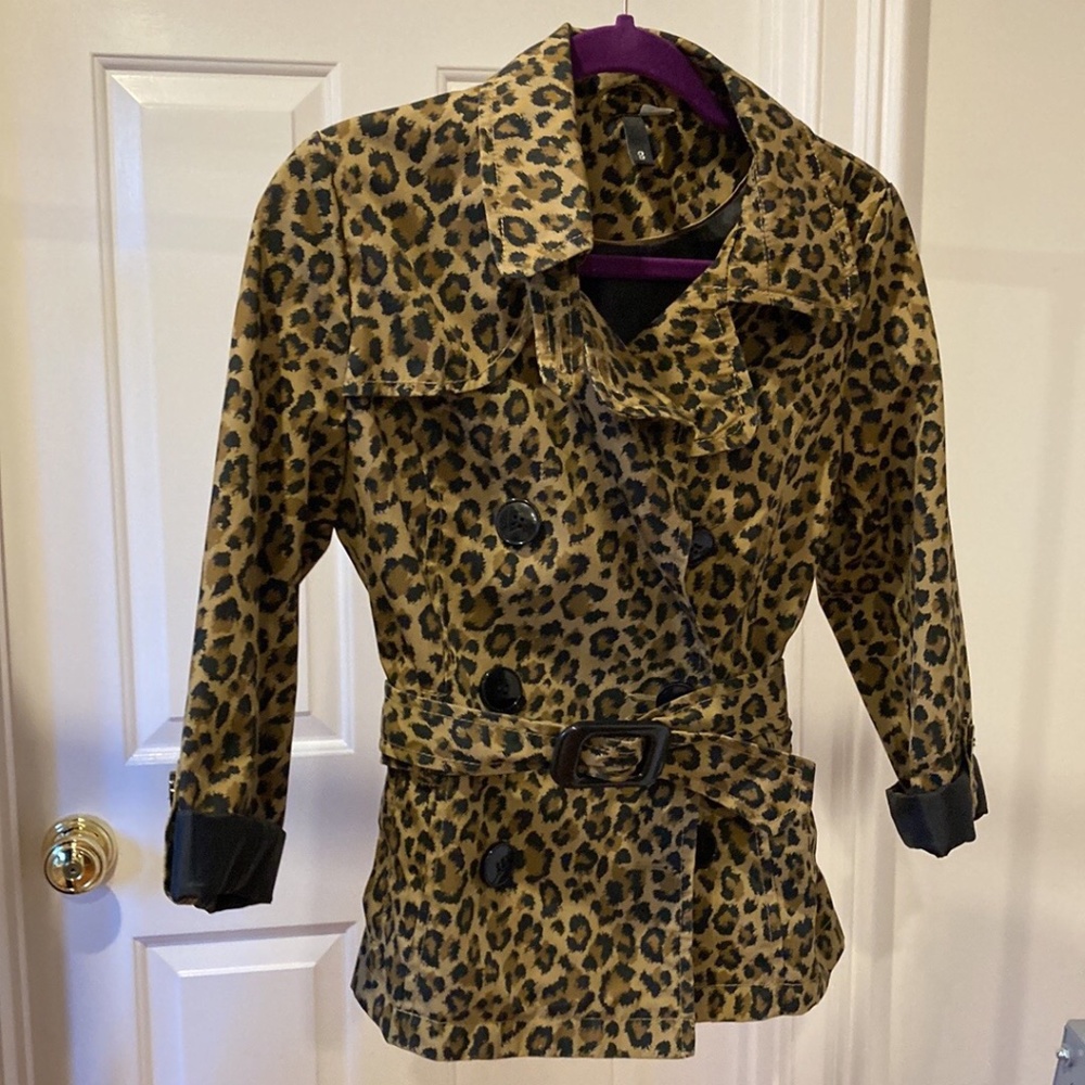 H&M leopard rain jacket. Double-breasted. Belted.  Size 8